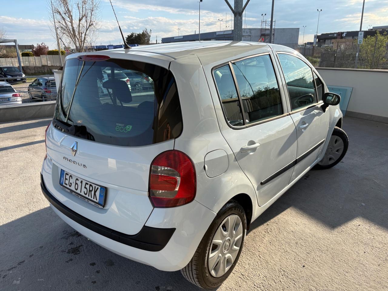 Renault Modus 1.5 dCi 75CV Wave