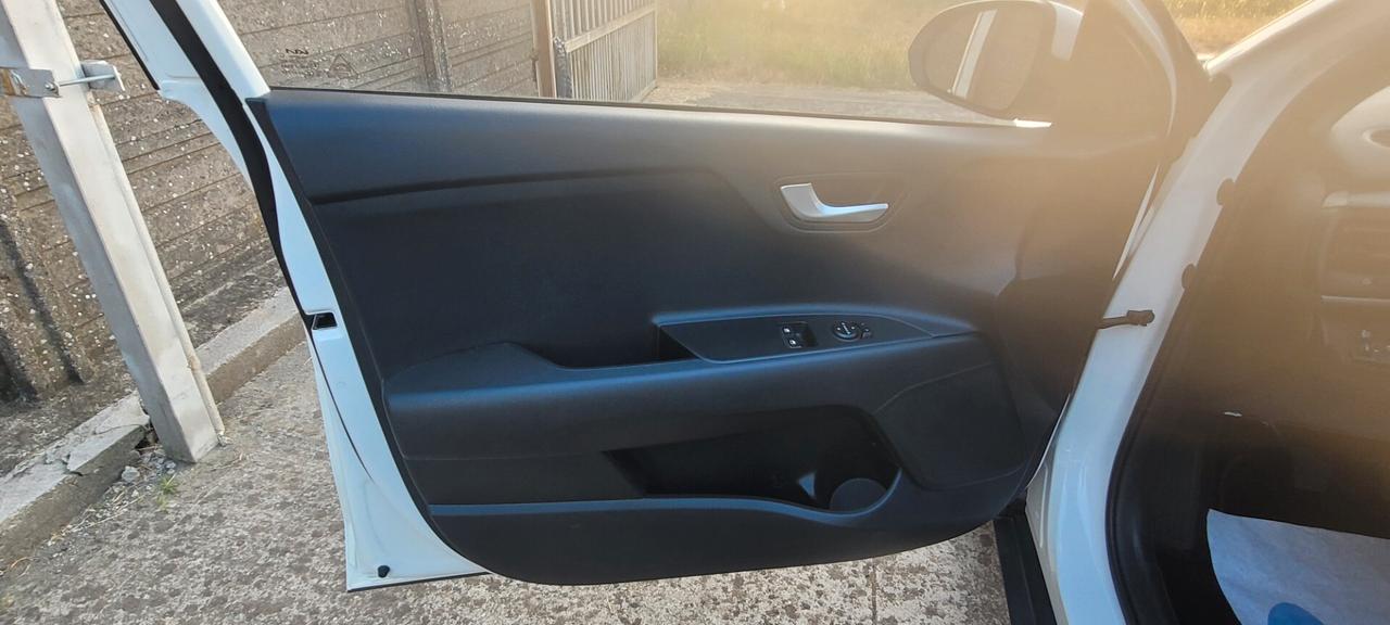 Kia Stonic 1.2 DPI ECO GPL Style