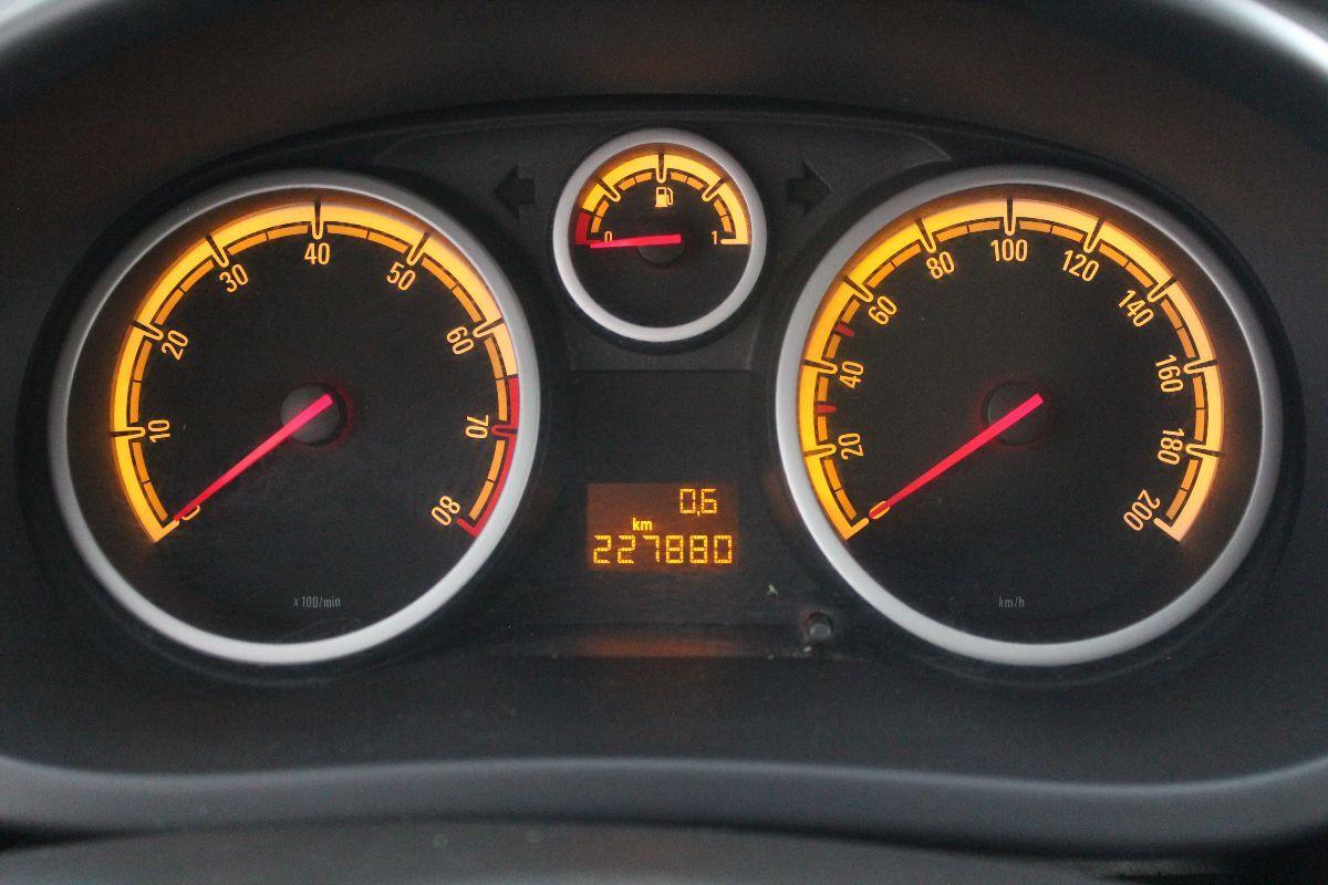 OPEL - Corsa - 1.0 12V 5 porte Club