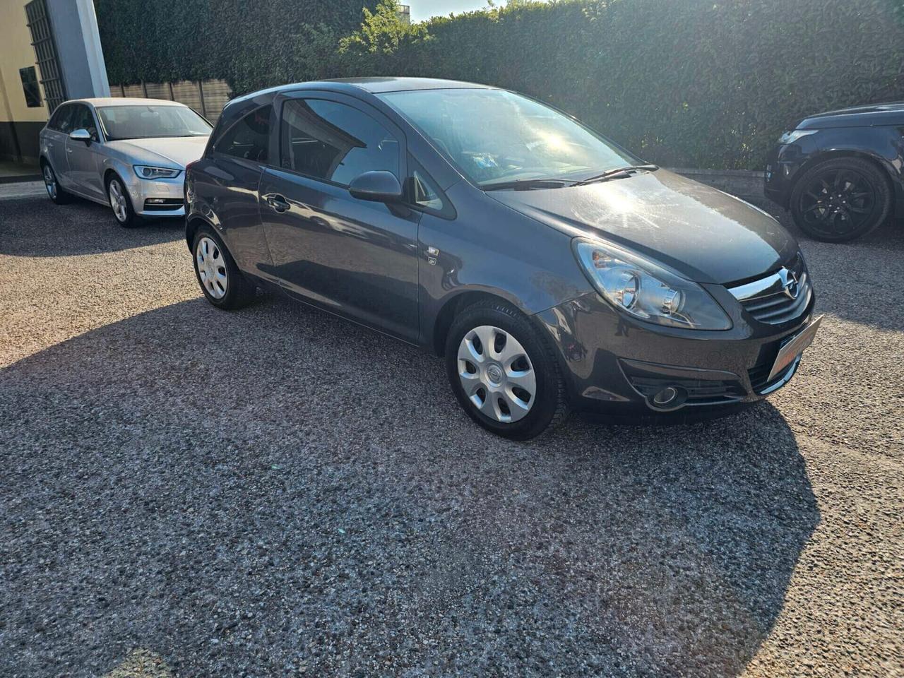 Opel Corsa 1.2 3 porte Edition