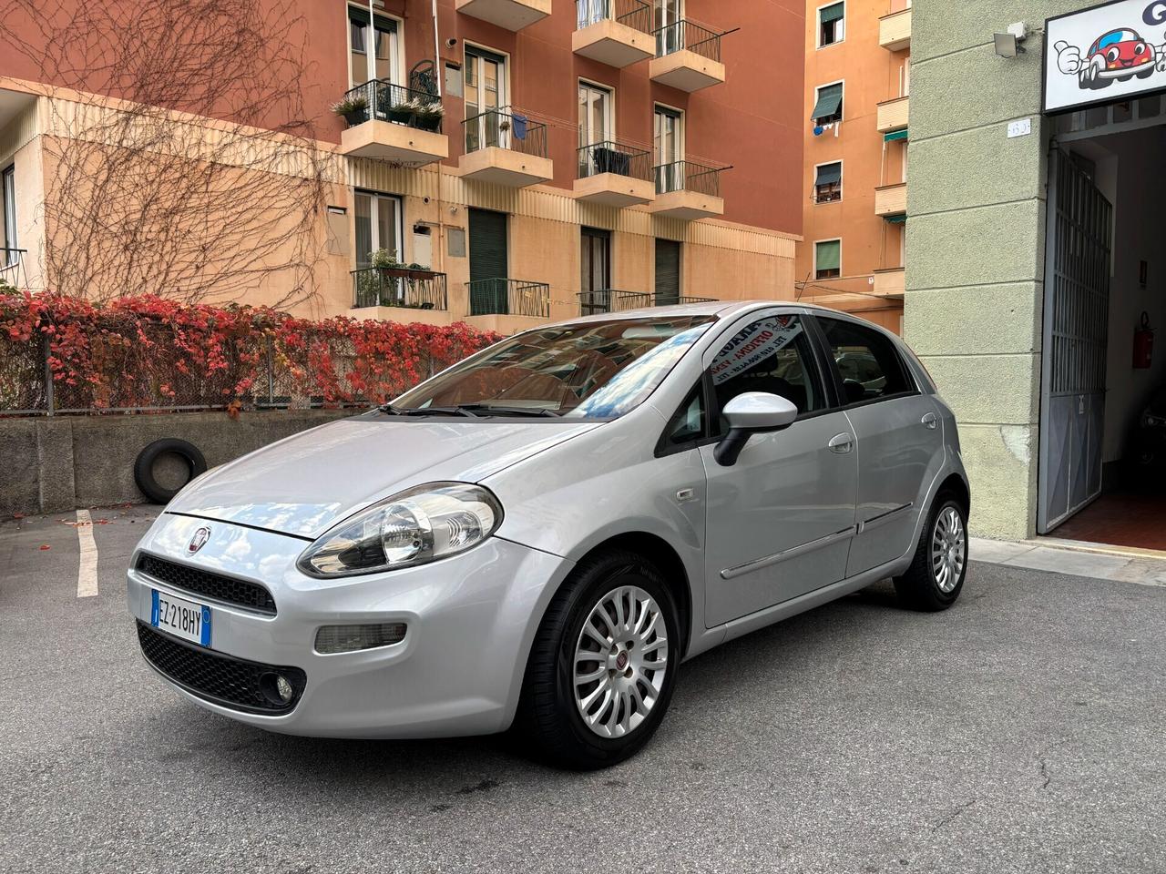 Fiat Punto 1.2 8V 5 porte Street