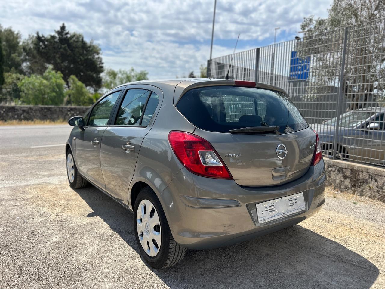 Opel Corsa 1.3 CDTI 75CV 5 porte Elective-2012