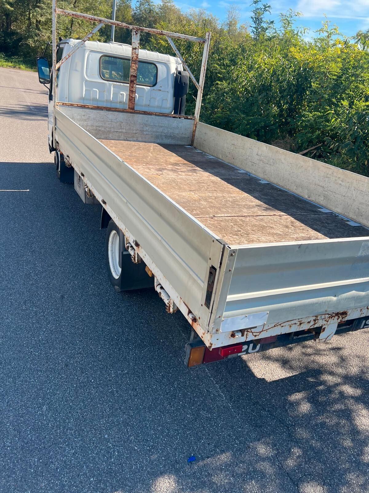 Isuzu NPR85 Fisso 2010