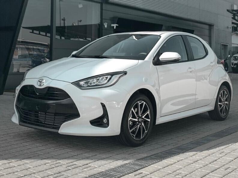 PRONTA CONSEGNA!! Toyota Yaris 1.5 FULL-Hybrid 5 porte AUTOMATICA