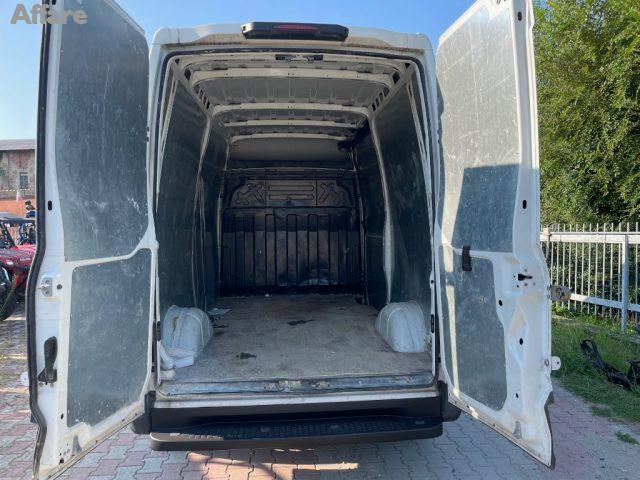 IVECO Daily 33S12V 2.3 HPT PM-TM Furgone