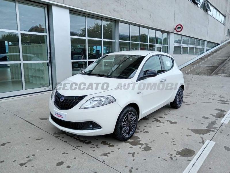 Lancia Ypsilon 1.0 firefly hybrid Oro s&s 70cv