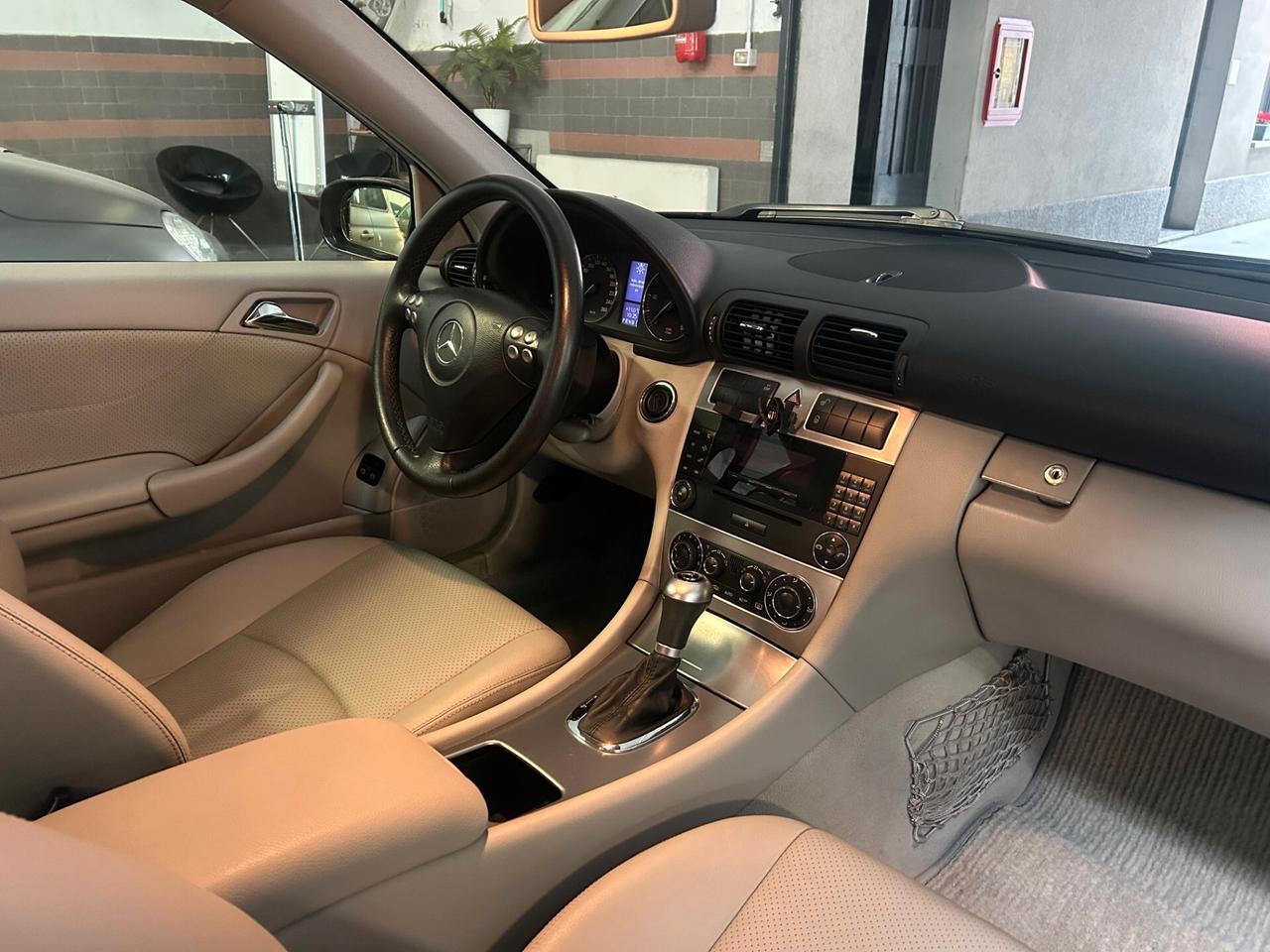 Mercedes-benz C 220 200 CDI cat Sportcoupé Avantgarde