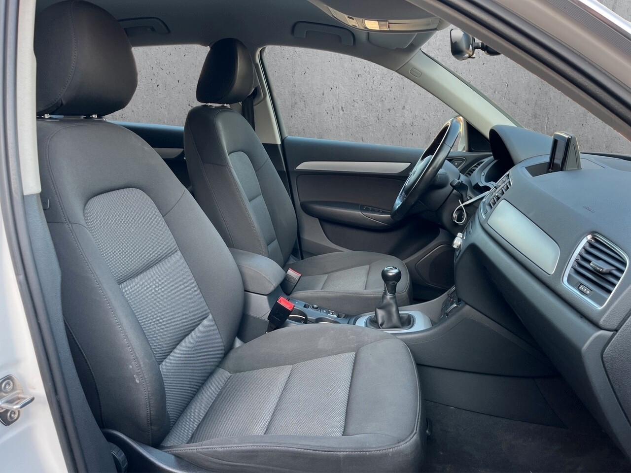 Audi Q3 2.0 TDI 120 CV Sport