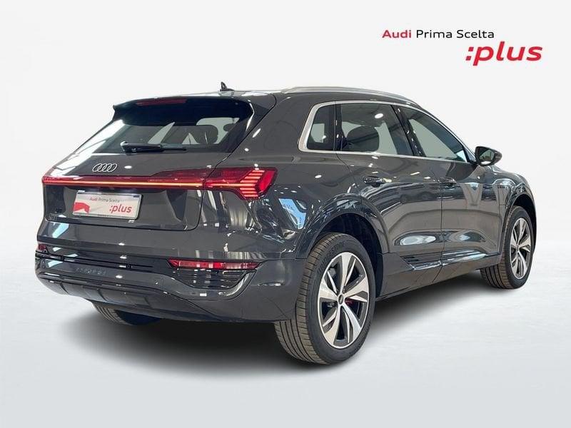 Audi Q8 e-tron Audi Q8 50 e-tron quattro
