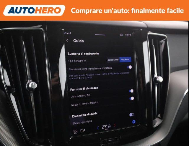 VOLVO XC60 B4 automatico Plus Dark