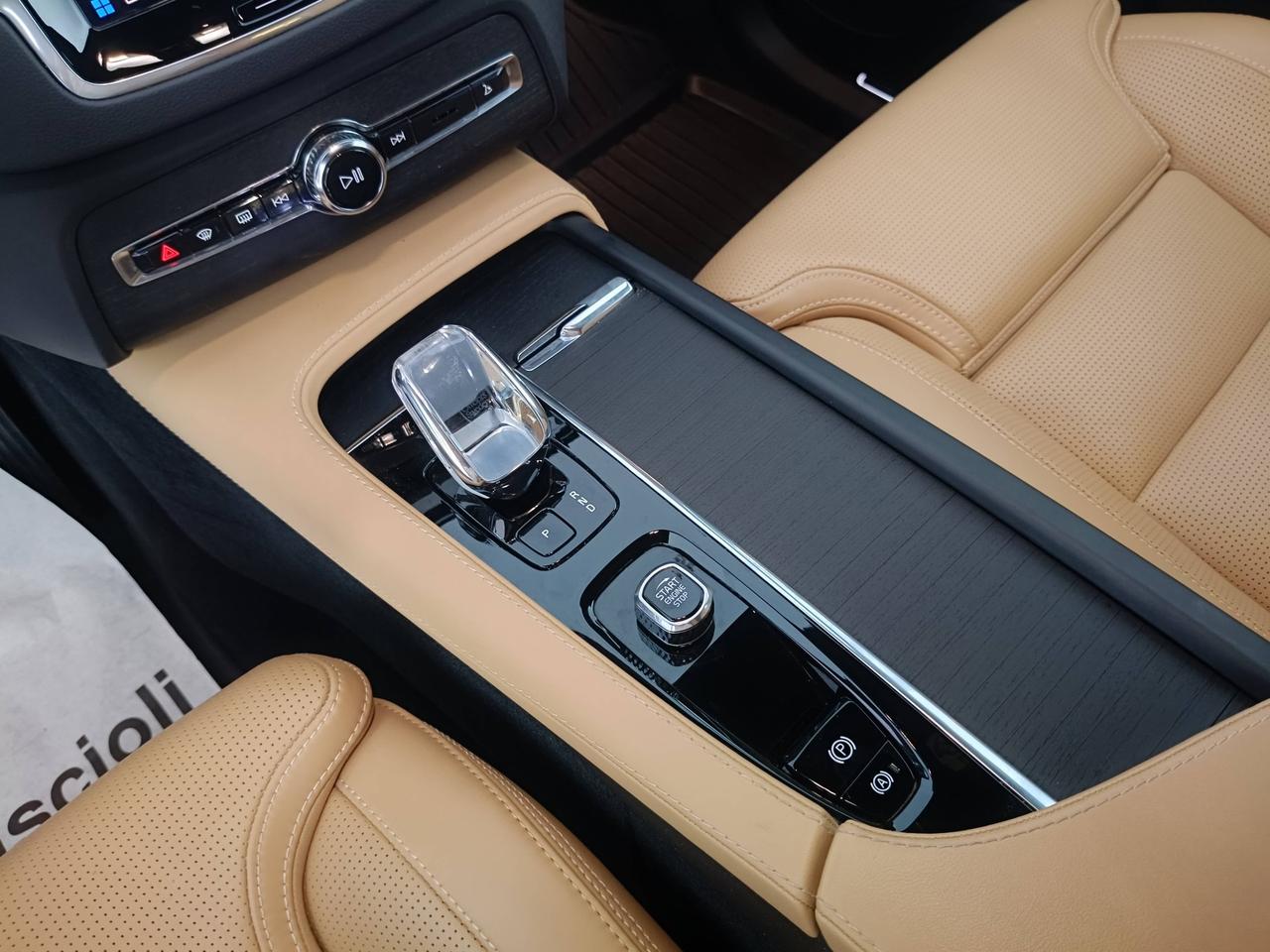 VOLVO XC90 II 2015 - XC90 2.0 b5 Plus Bright awd auto