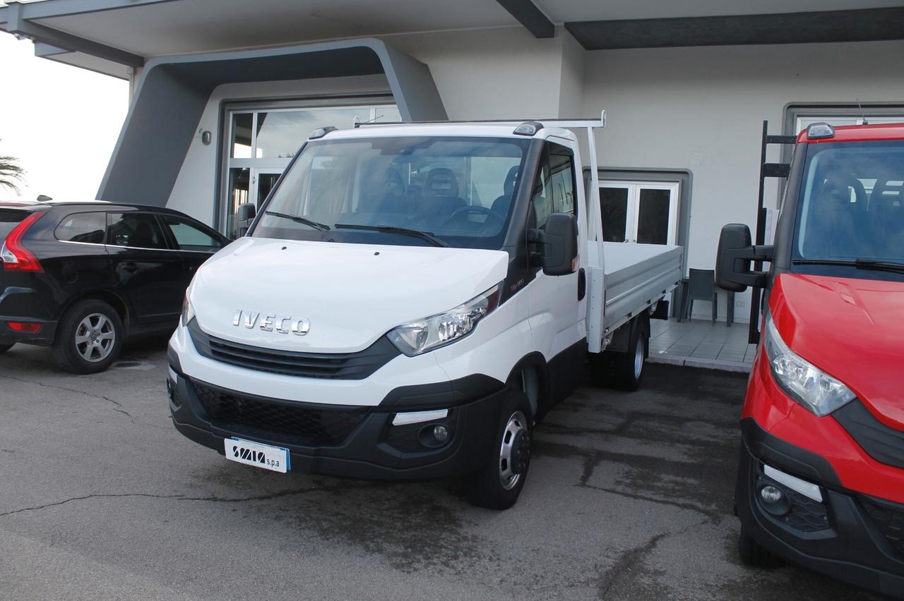 Iveco DAILY 35C14 CASSONE FISSO DA 4 METRI