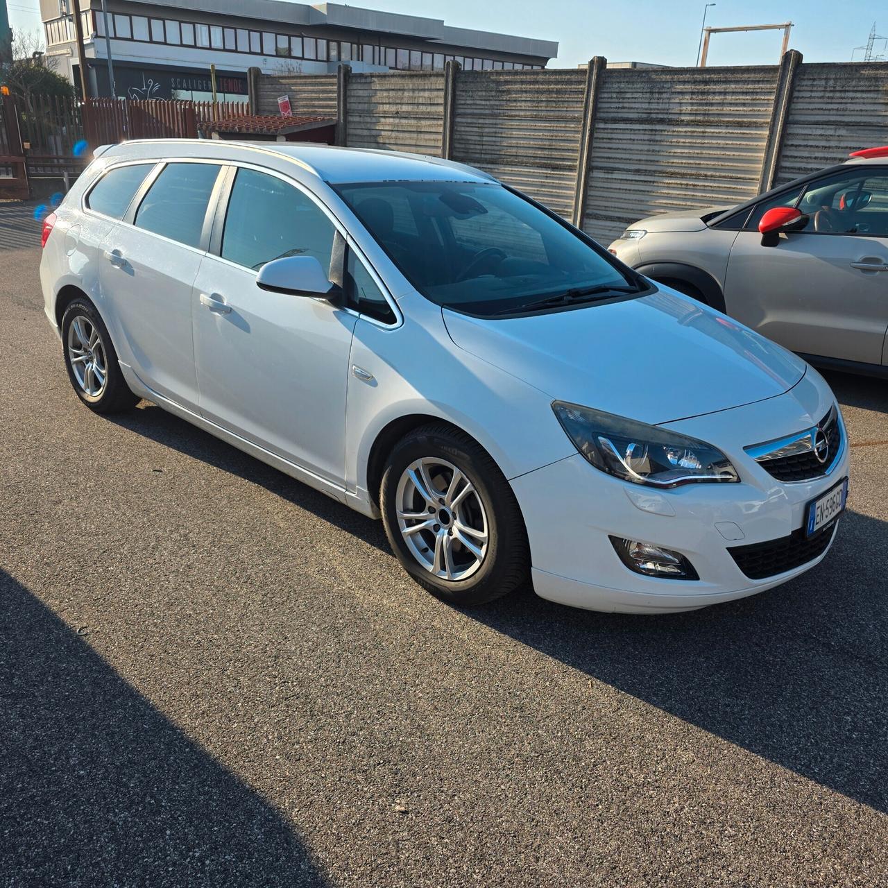 Opel Astra 1.7 CDTI 110CV Sports Tourer Cosmo