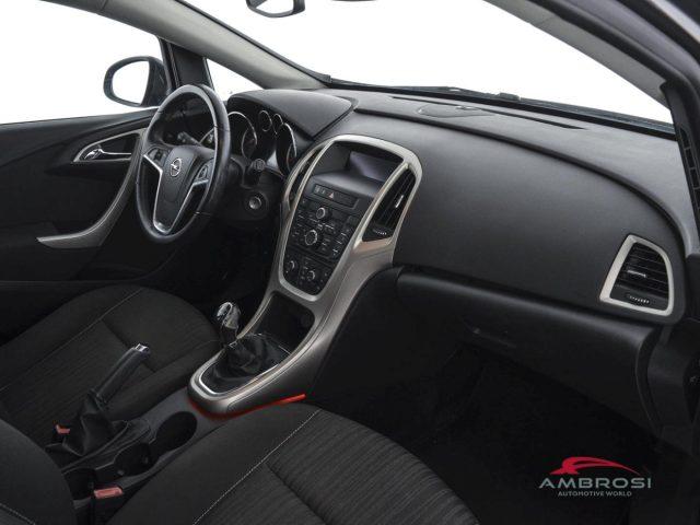 OPEL Astra 1.7 CDTI 110CV Station Wagon Cosmo - PER OPERATORI