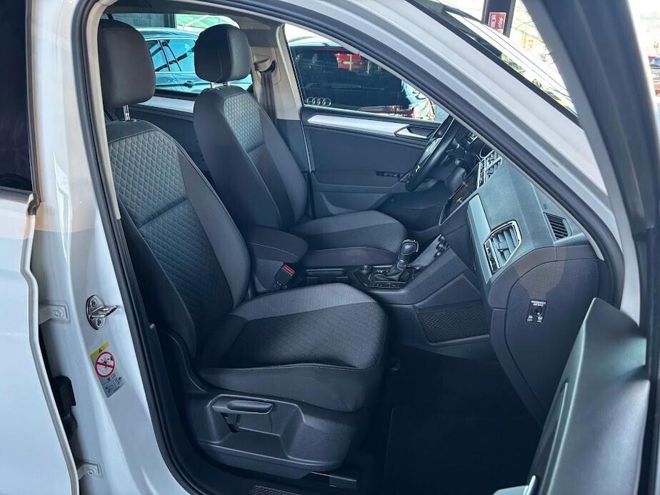 Volkswagen Tiguan 2.0 TDI SCR DSG 4MOTION Business BMT