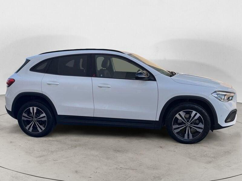 Mercedes-Benz GLA 180d Sport Plus FULL LED/MBUX