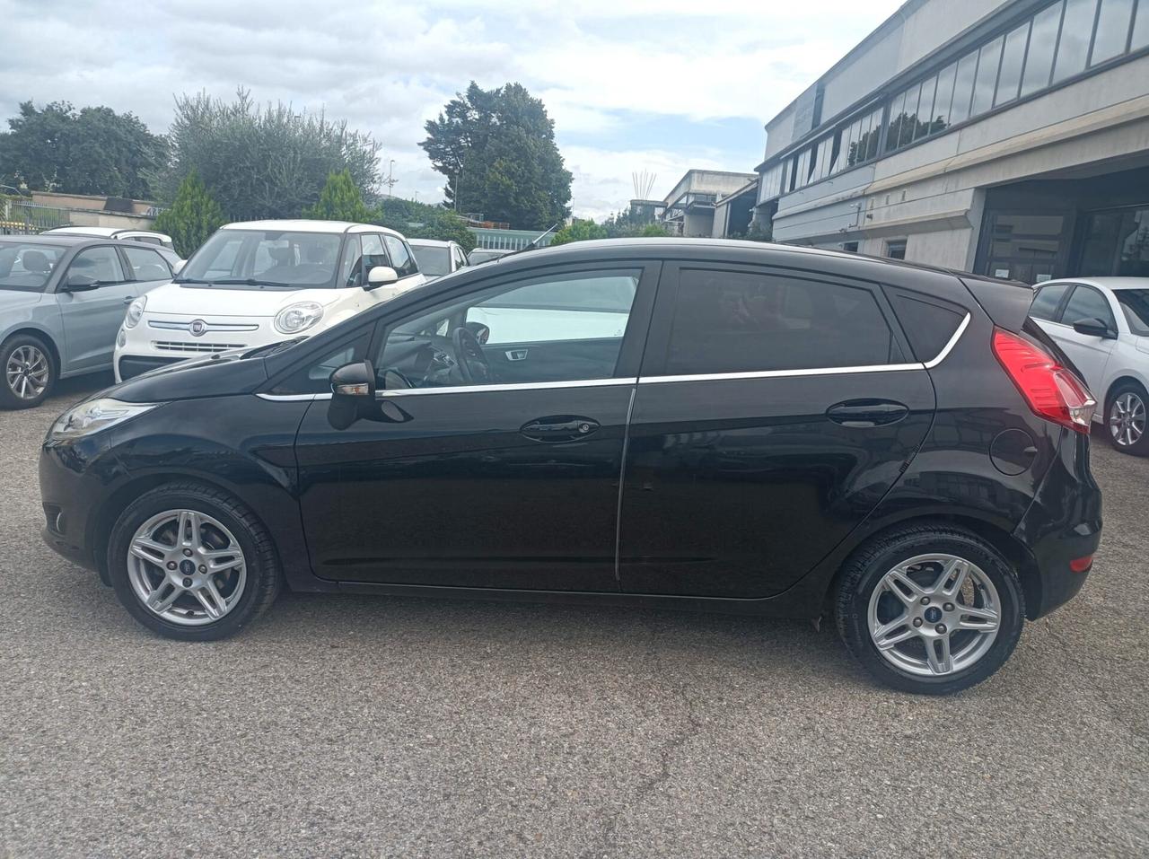 Ford Fiesta 1.5 TDCi 75CV 5 porte Titanium