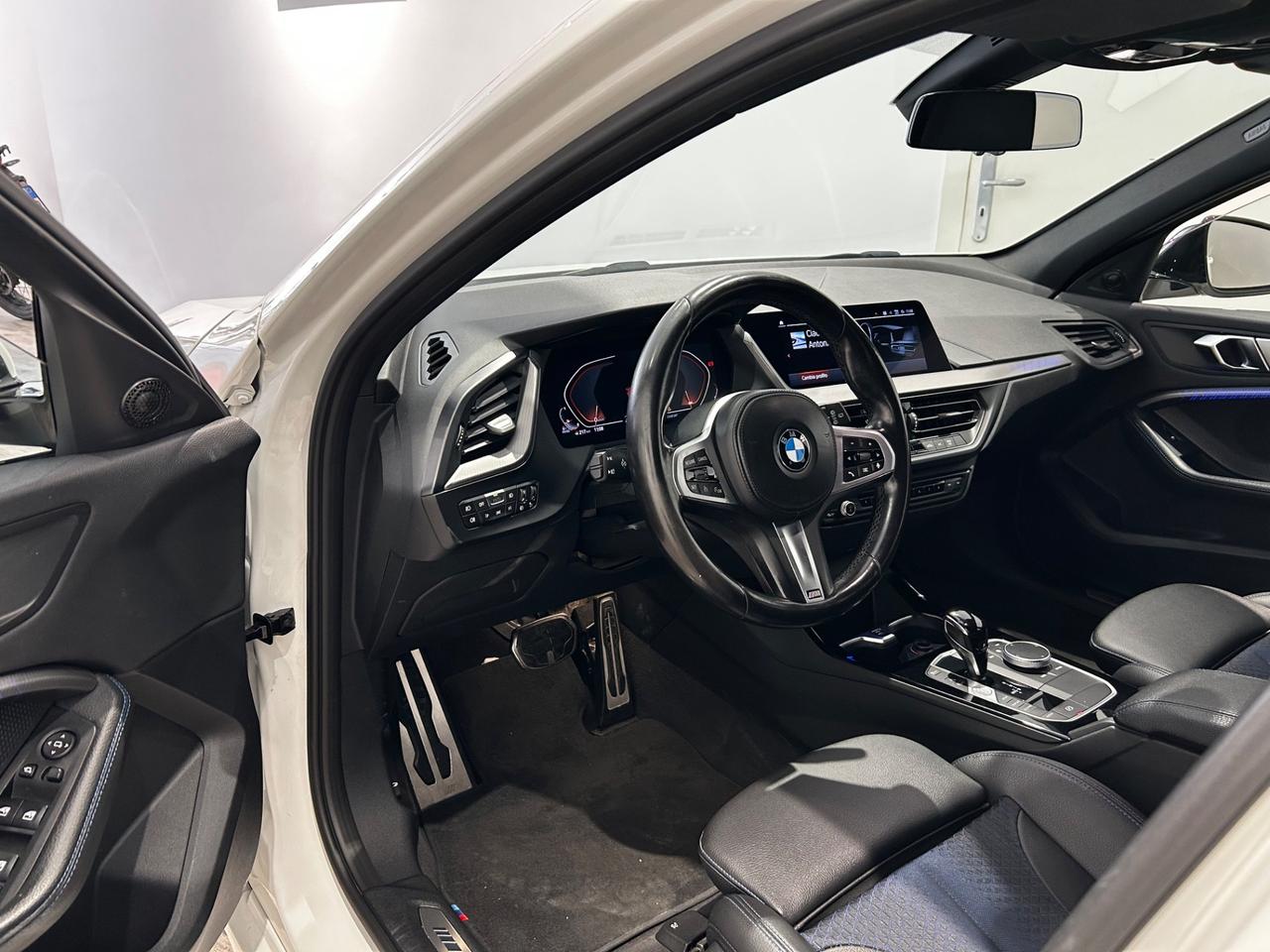 Bmw 118 118d 5p. Msport
