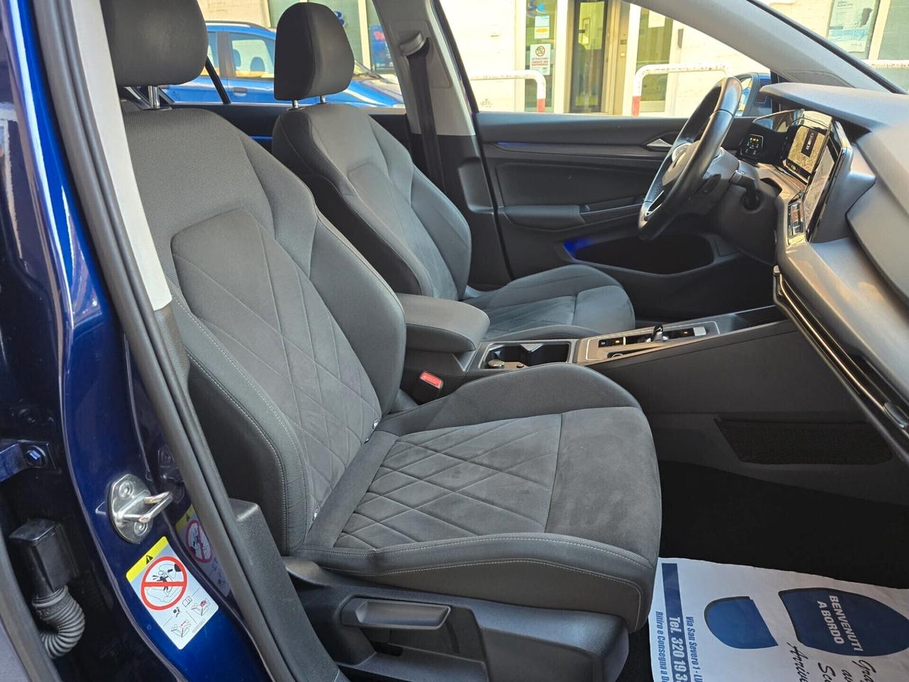 Volkswagen Golf VIII 2.0 TDI 150 cv DSG Style