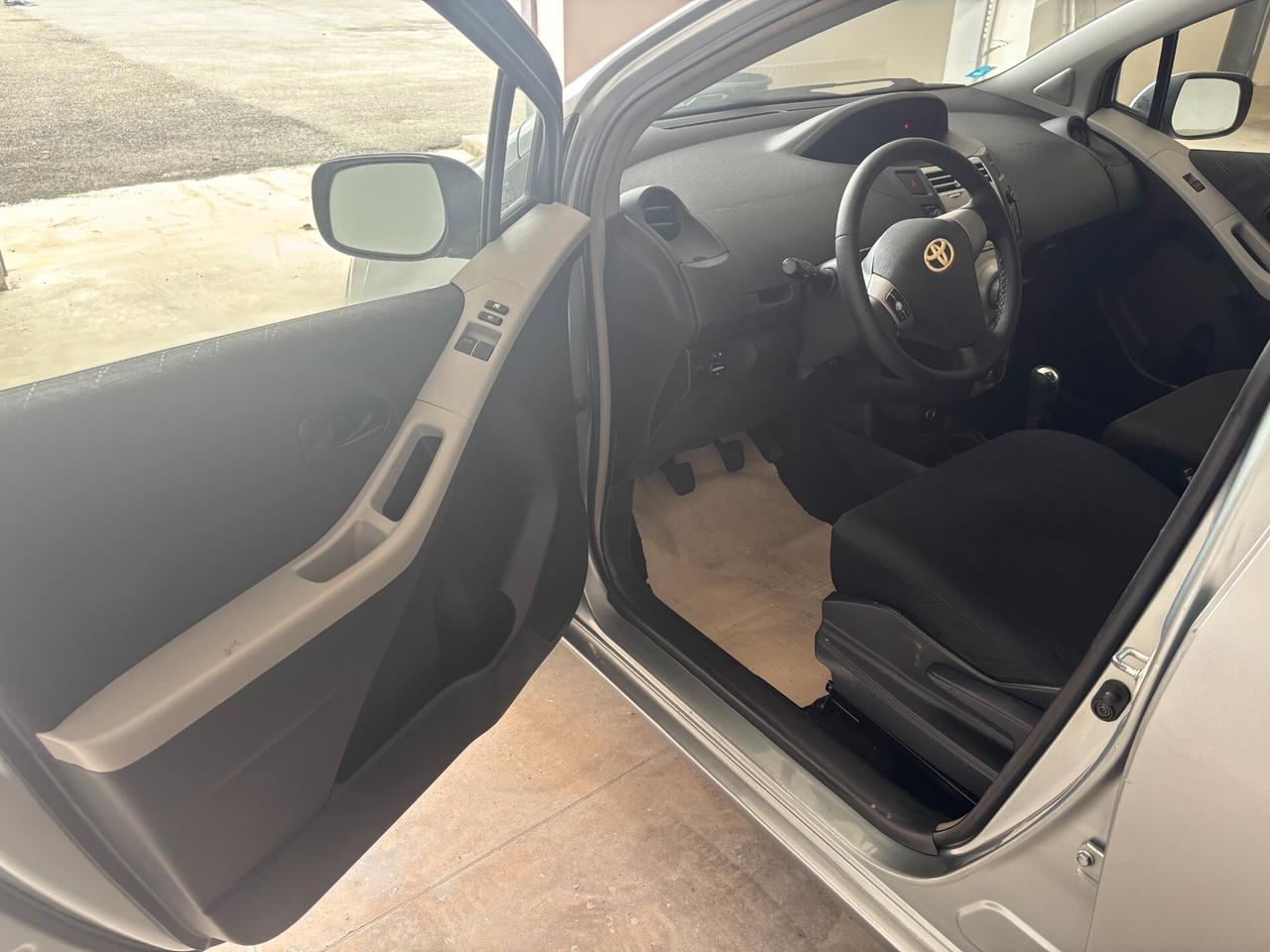 Toyota Yaris 1.0 PERFETTA