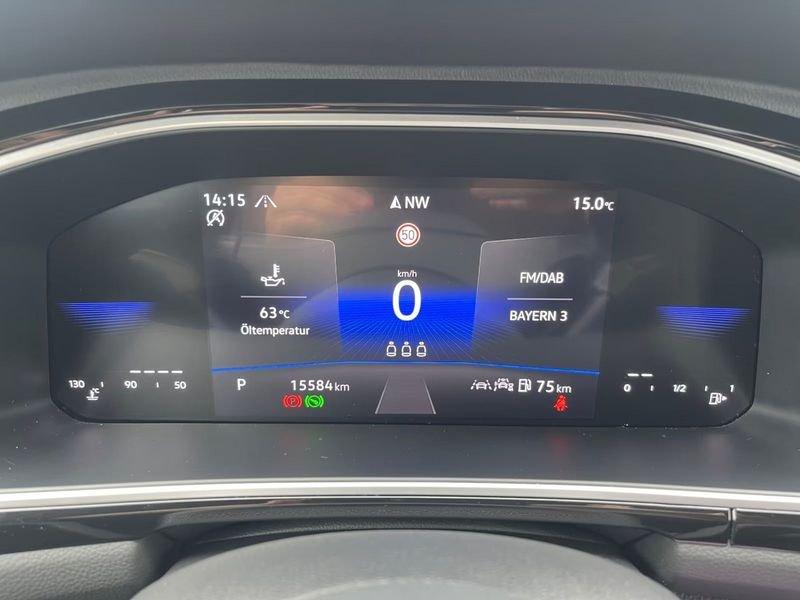 Volkswagen T-Roc 1.5 TSI ACT R-Line DSG NAVI ACC CAMERA