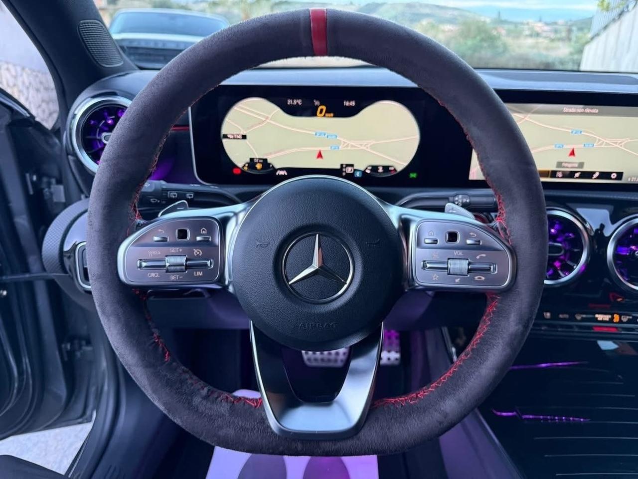 Mercedes-benz A 180 d Premium AMG FULL