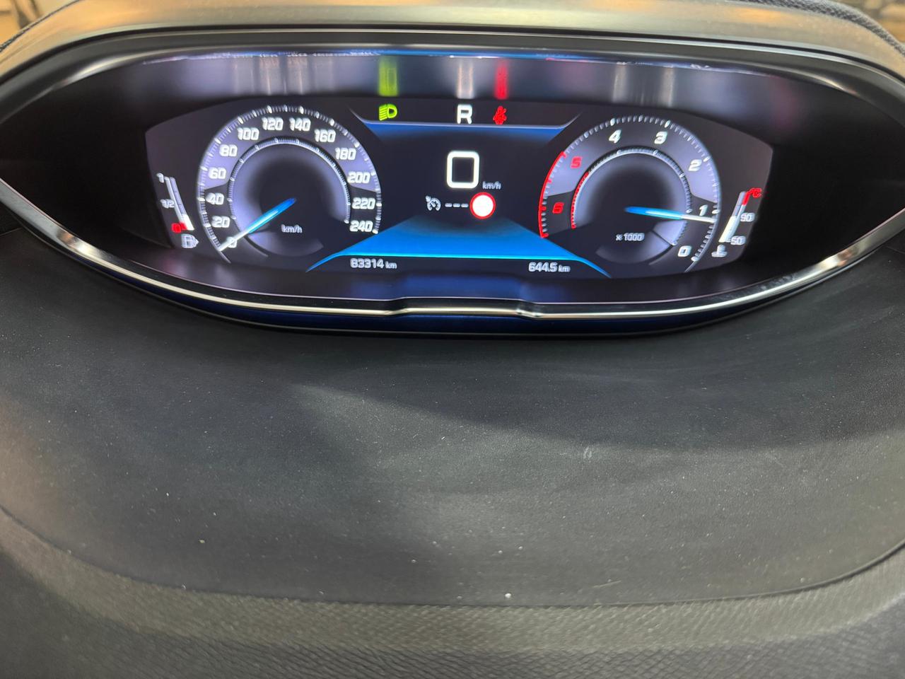 PEUGEOT 3008 BlueHDi 130 S&S EAT8