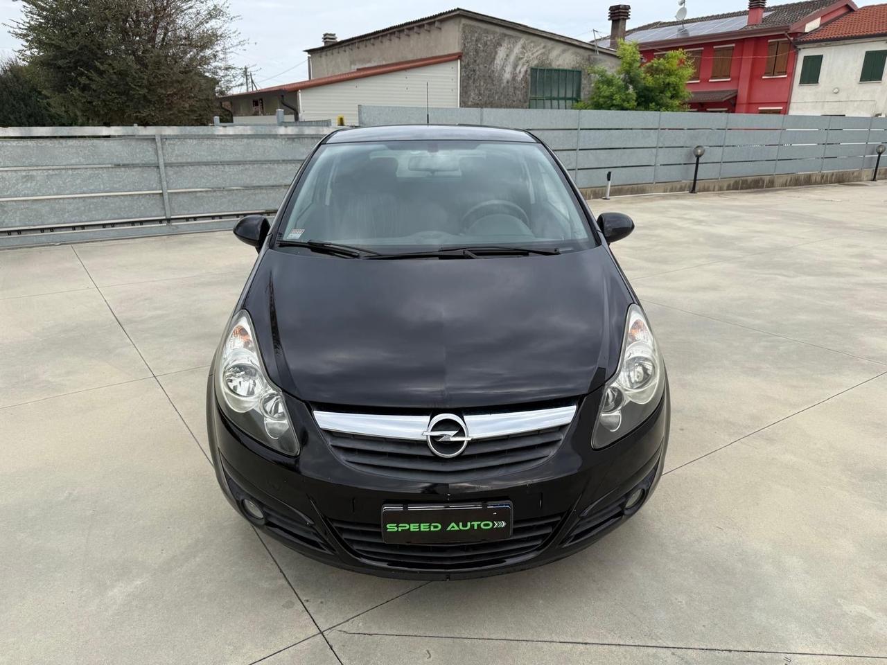 Opel Corsa 1.2 3 porte Sport
