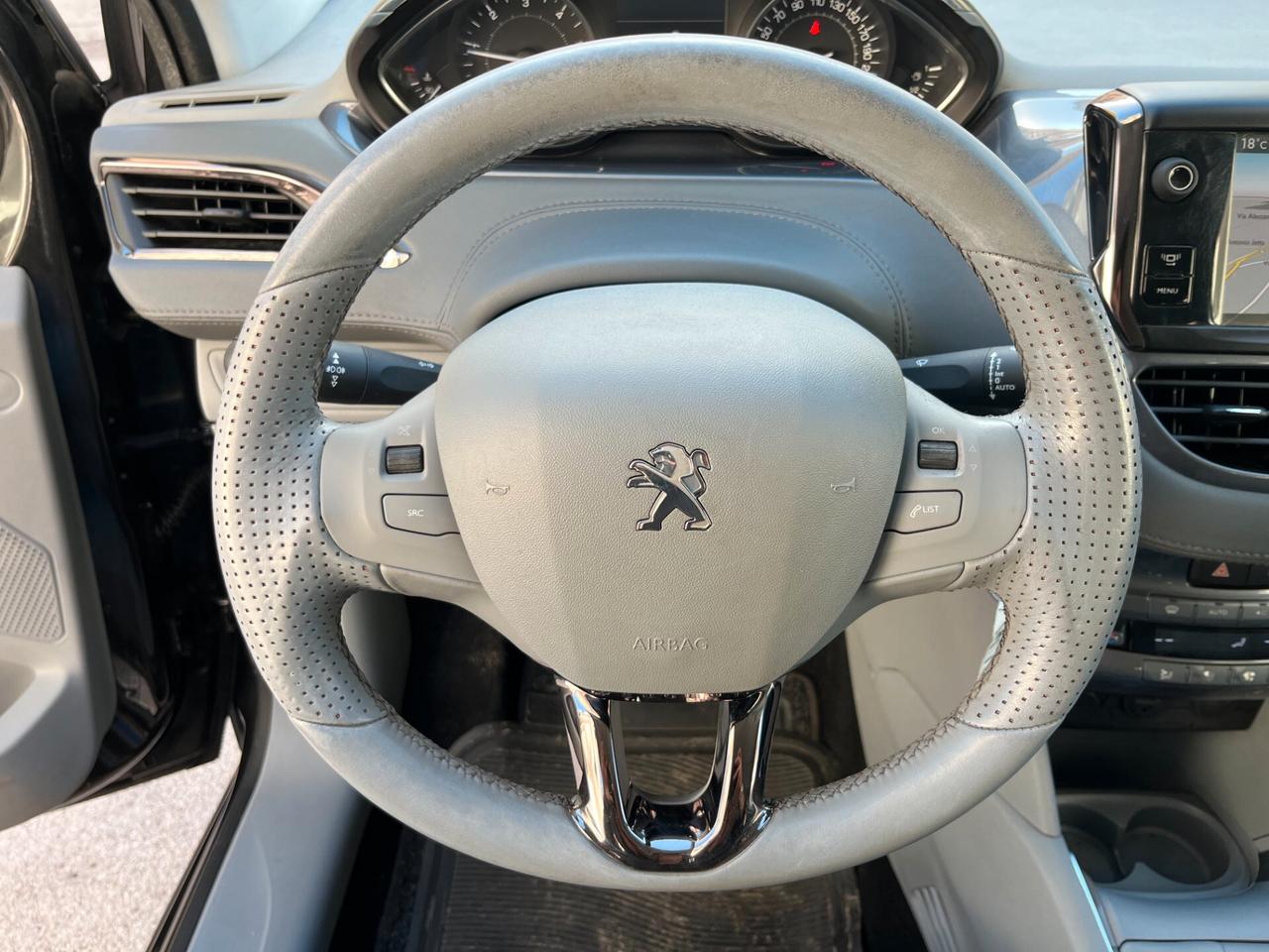 Peugeot 208 1.4 HDi 68 CV 5 porte Allure