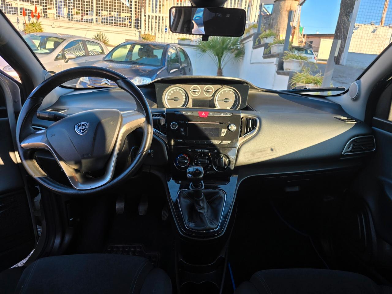 Lancia Ypsilon 1.2 69 CV 5 porte S&S Gold