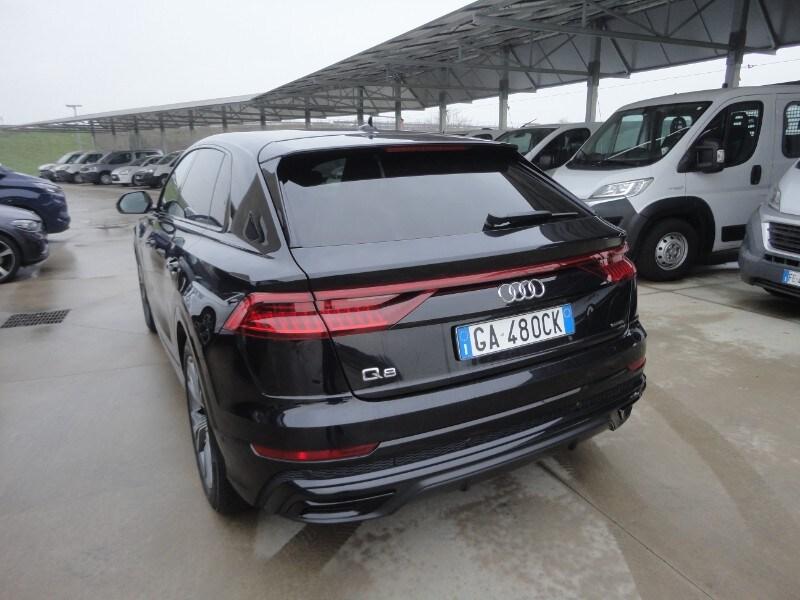AUDI Q8 Q8 50 TDI 286 CV quattro tiptronic Sport
