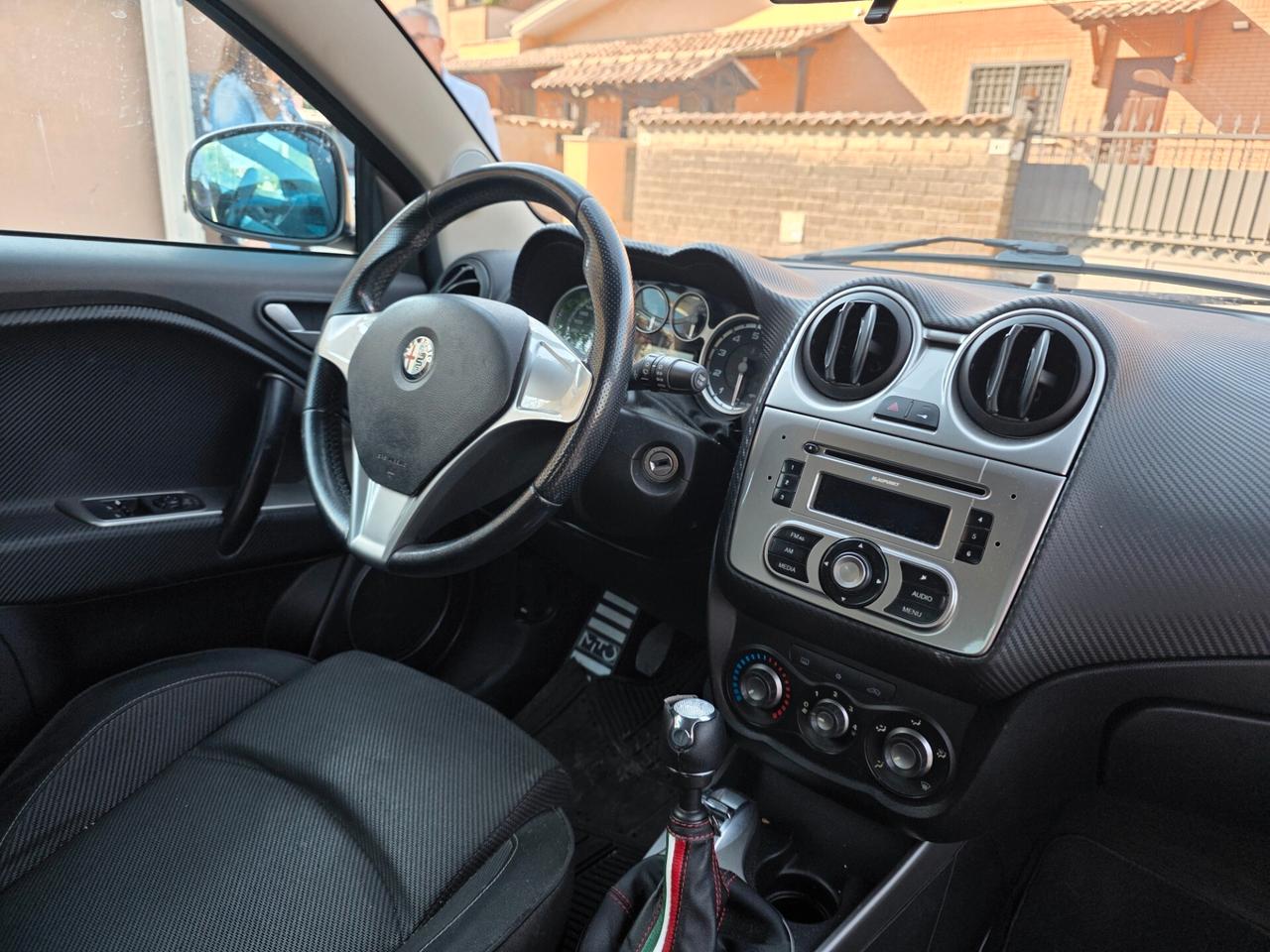 Alfa Romeo MiTo 1.4 105 CV M.air S&S Distinctive Sport Pack