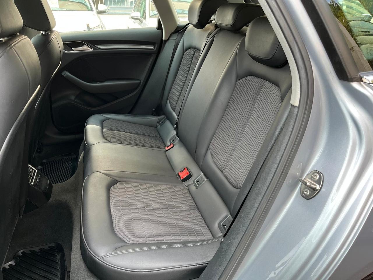 Audi A3 1.6 TDI clean diesel S tronic Ambiente