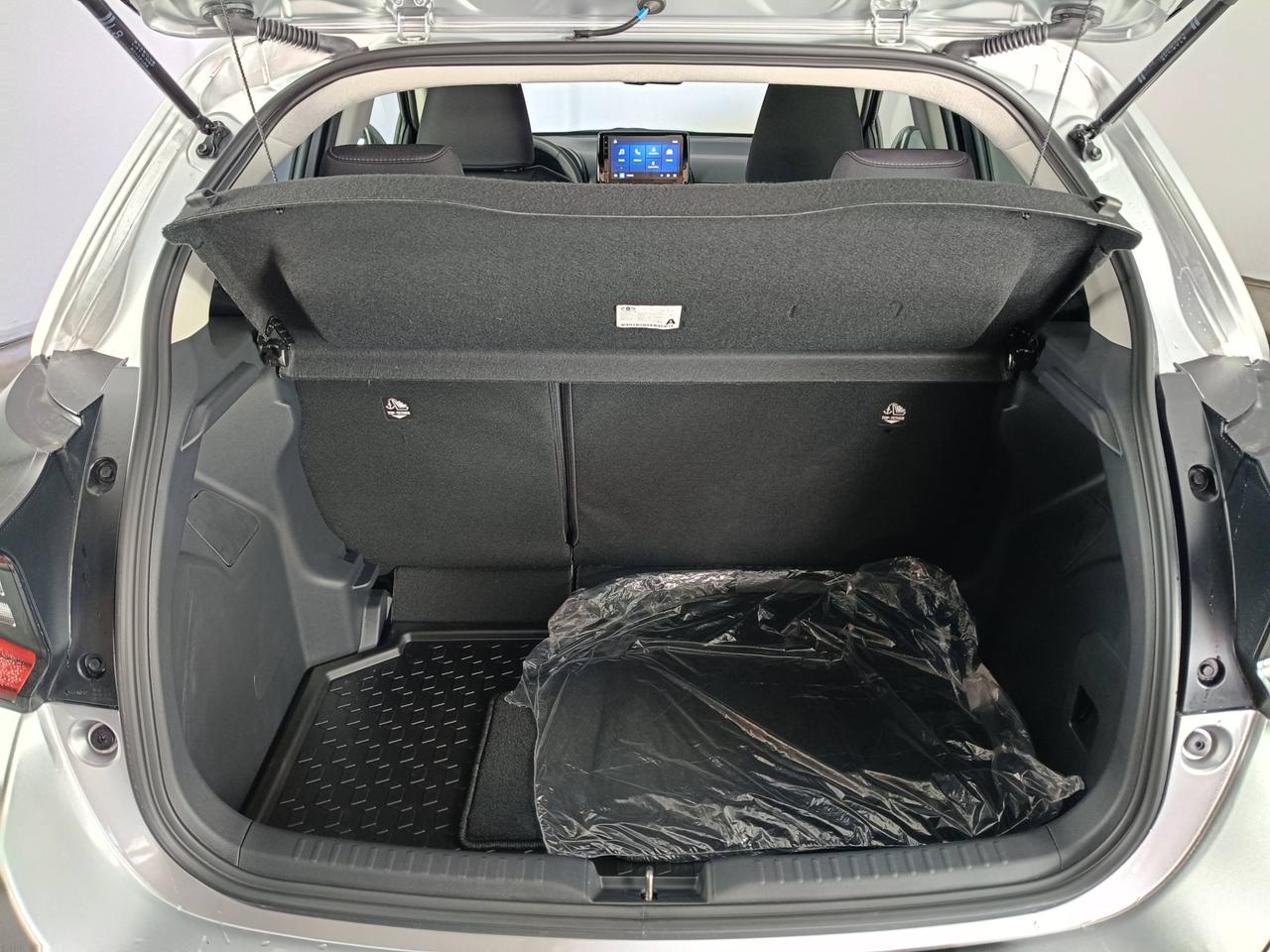 TOYOTA Yaris IV 2020 - Yaris 1.5h Trend