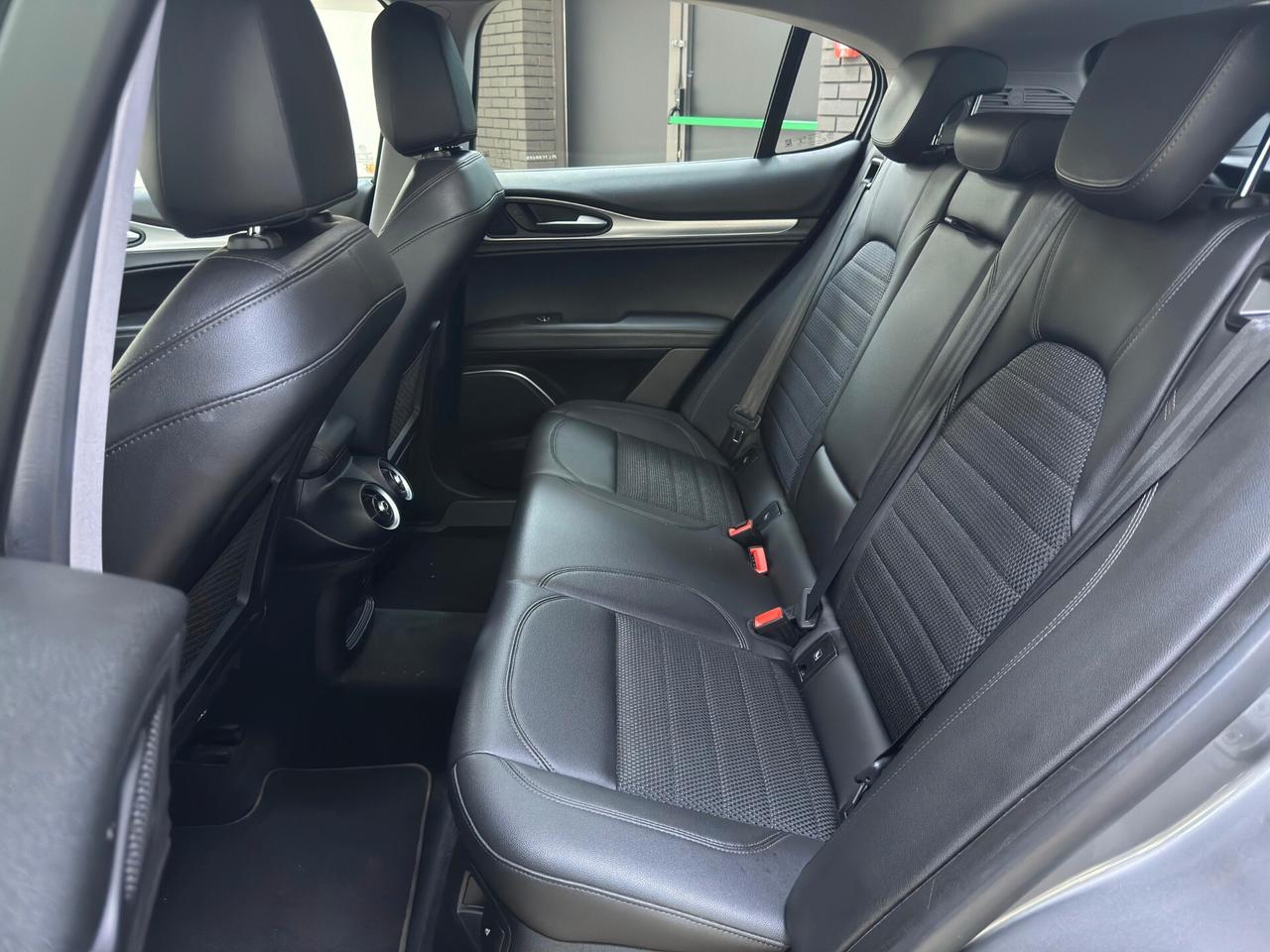 Alfa Romeo Stelvio 2.2 Turbodiesel 190 CV AT8 Q4 Sprint