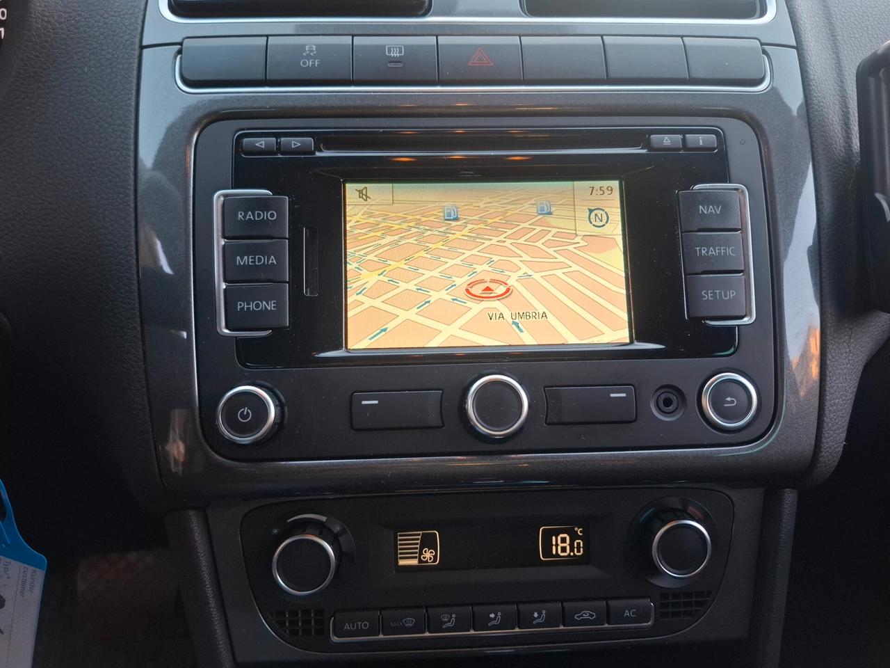 Volkswagen Polo - 1.6 TDI / Cambio automatico /