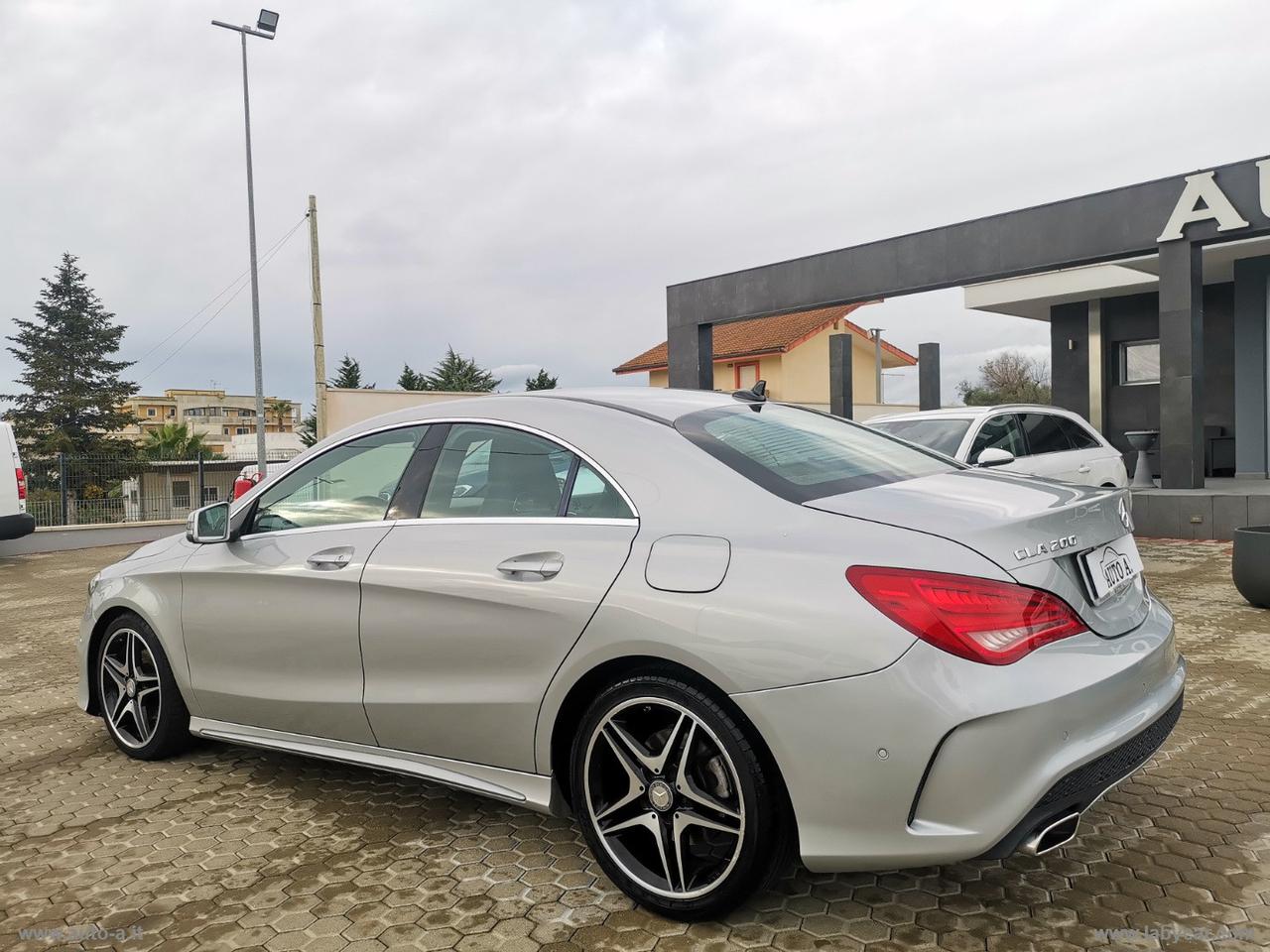 MERCEDES-BENZ CLA 200 d Premium