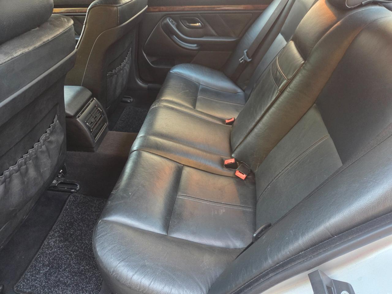 Bmw 530 530d 24V cat Attiva