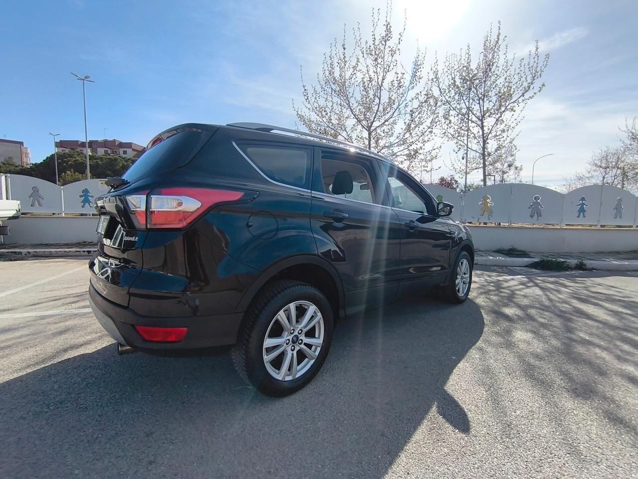 Ford Kuga 1.5 TDCI 120 CV S&S 2WD Titanium