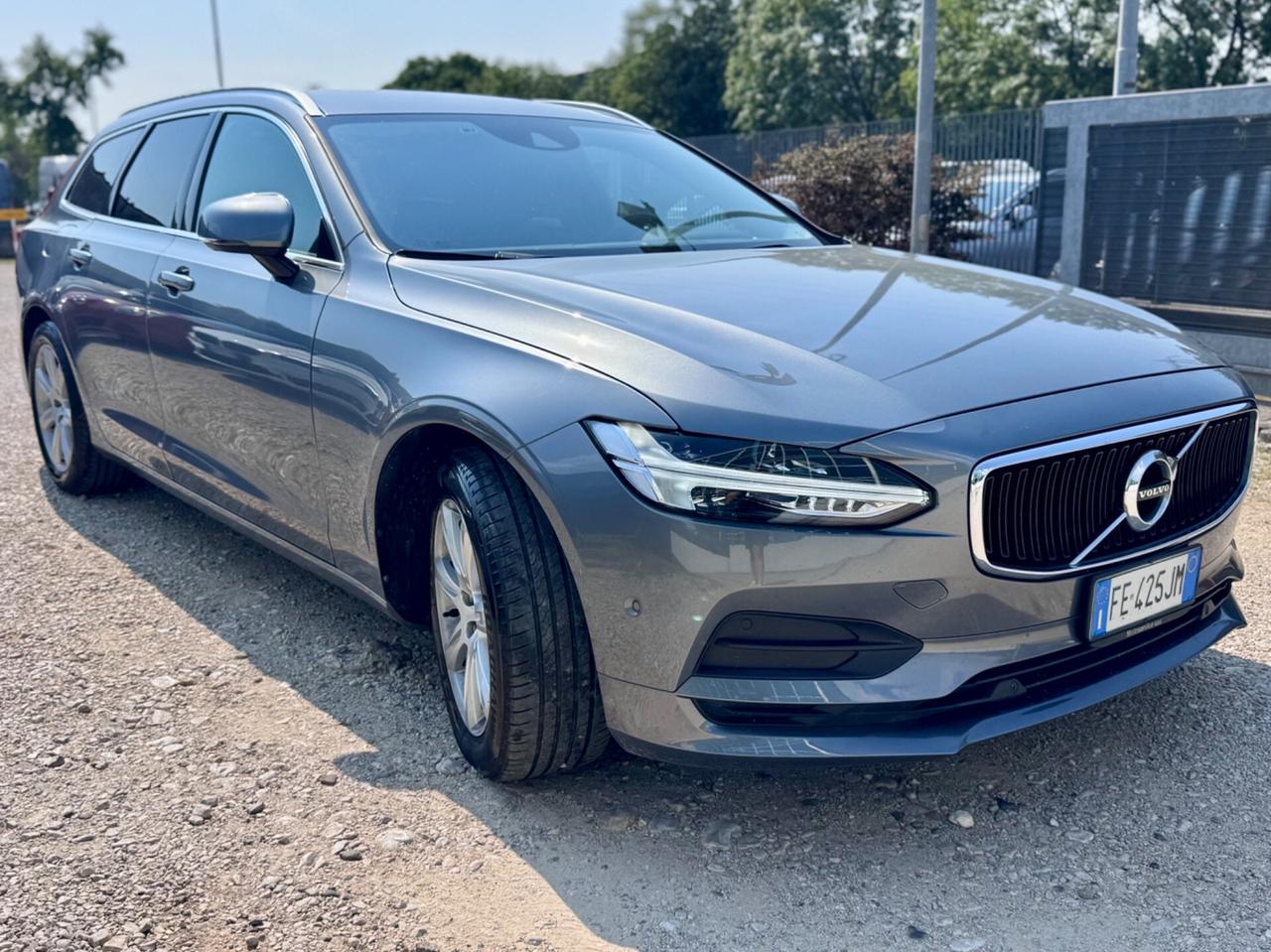Volvo V90 D4 Automatica Momentum 2.0 Diesel 190cv