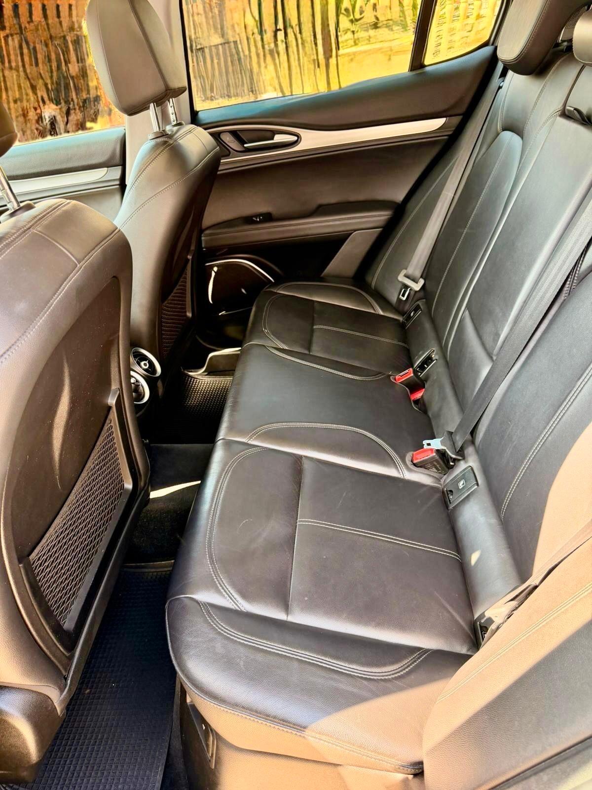 Alfa Romeo Stelvio 2.2 Turbodiesel 210 CV AT8 Q4 B-Tech