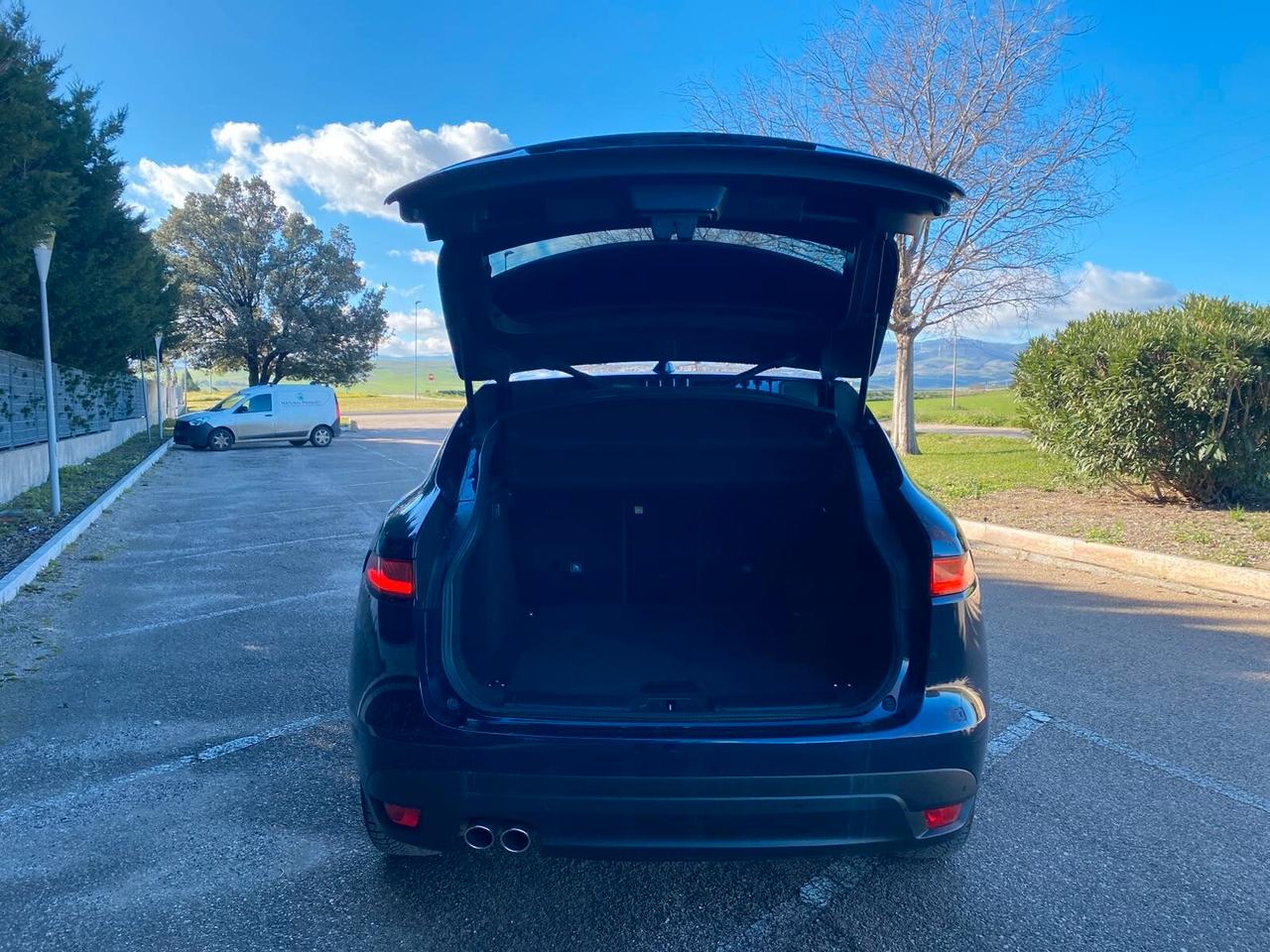 Jaguar F-Pace 2.0 D 180 CV AWD Prestige