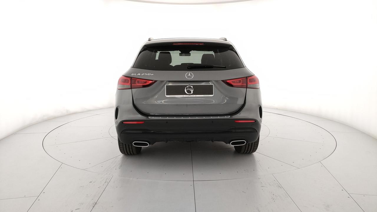 Mercedes-Benz GLA 250 e phev (eq-power) Premium auto