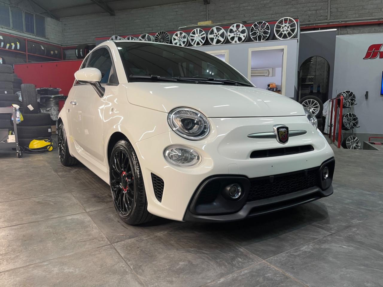 Abarth 595 1.4 Turbo T-Jet 145 CV