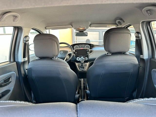 Lancia Ypsilon 1.0 FireFly 5 porte S&S Hybrid Gold