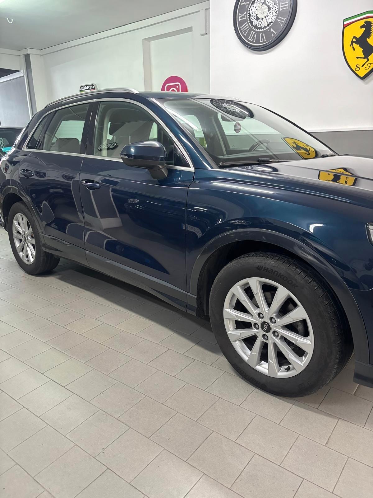Audi Q3 35 TDI S tronic line edition