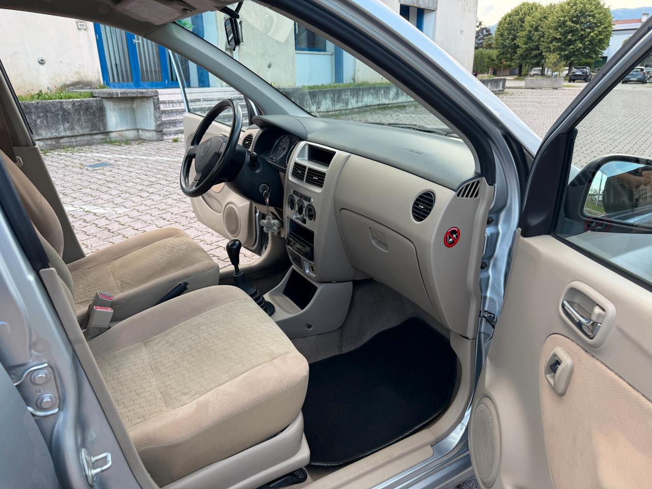 Daihatsu Cuore 1.0i 12V 5Porte CLIMA