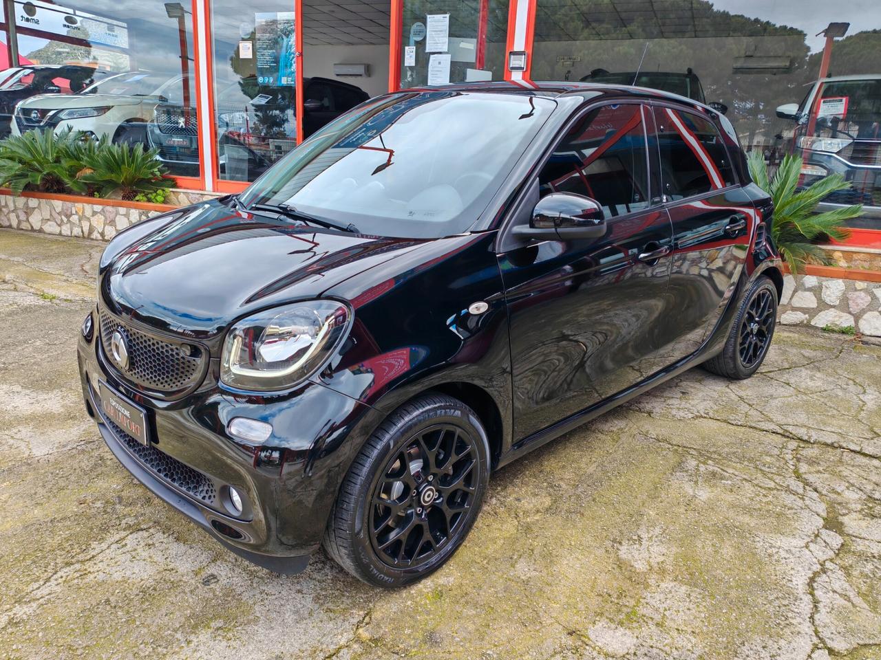 Smart Forfour 1,0 benzina 04/2017 Cv70 AUTOMATICA