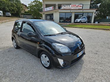 Renault Twingo 1.2 16V GPL Le Iene