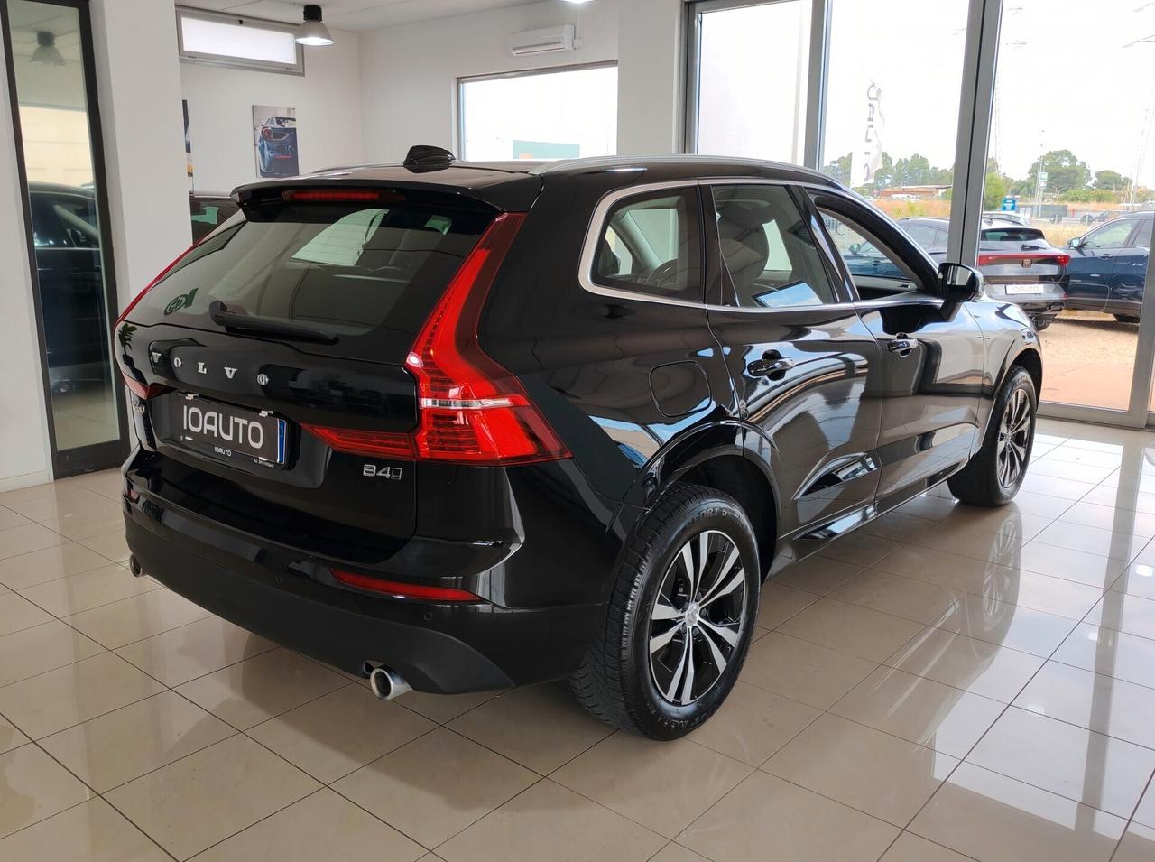 Volvo XC60 B5 (Diesel) 197cv Momentum Pro AWD Auto 2021